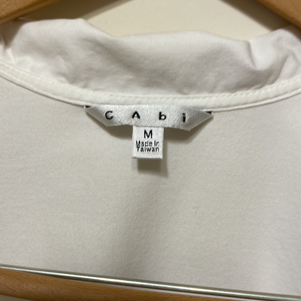 LS vneck pullover - Picture 9 of 9